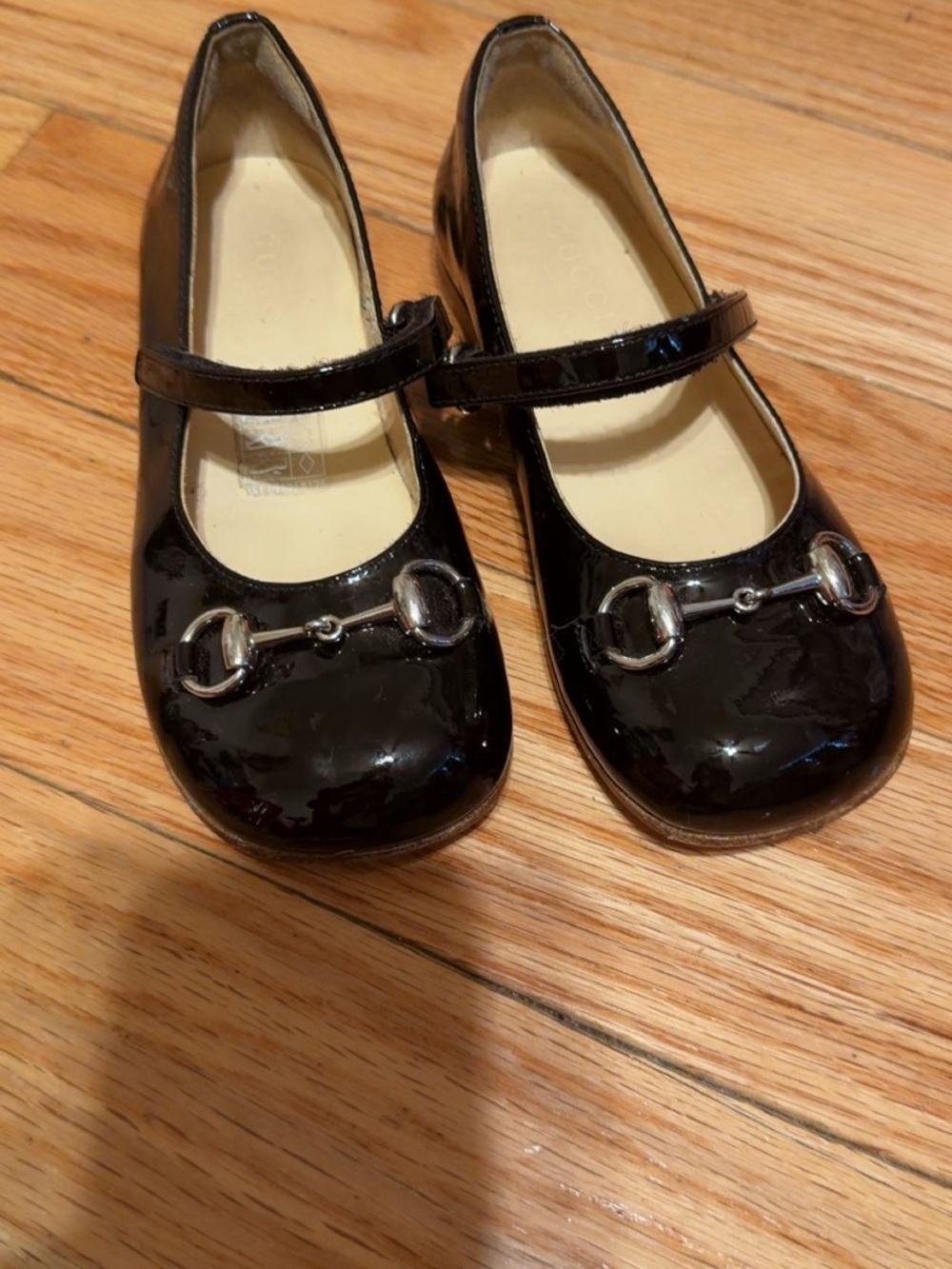 Gucci Black Patent Girls Mary Jane Dress Shoes with Silver Horsebit